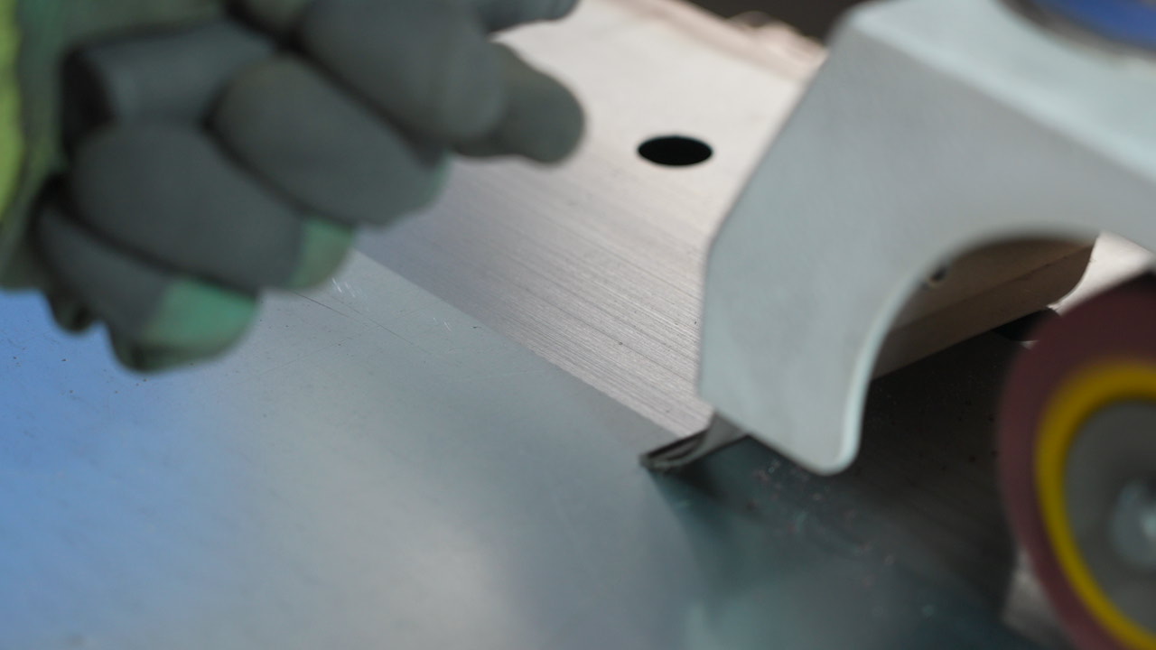 How to Design Profiles, End Caps, and Mounting Structures for Extruded Aluminum Enclosures?