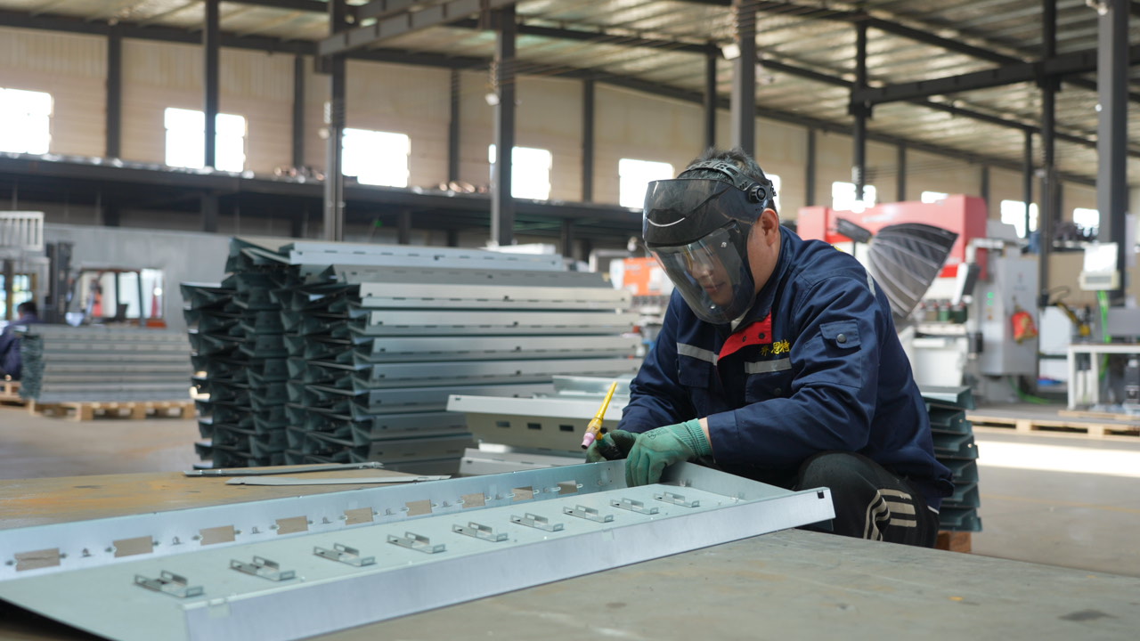 How to Choose Floor-Standing, Compact, and Metal Control Cabinet Enclosures?